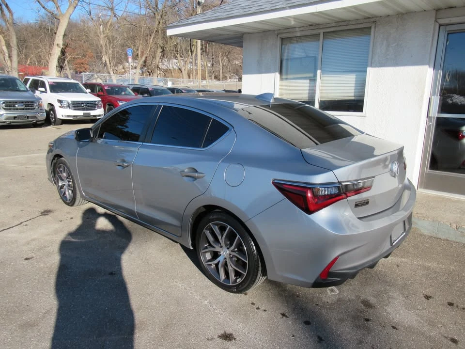 2020 Acura ILX - Image 2 of 8