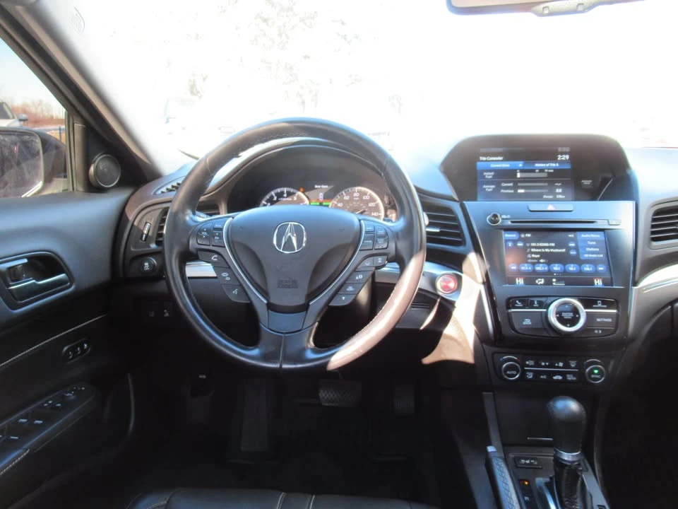 2020 Acura ILX - Image 5 of 8
