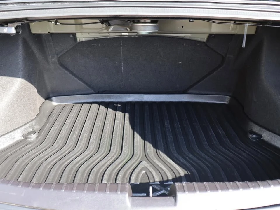 2020 Acura ILX - Image 17 of 20