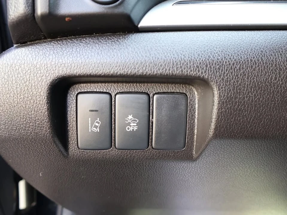 2020 Acura ILX - Image 13 of 20