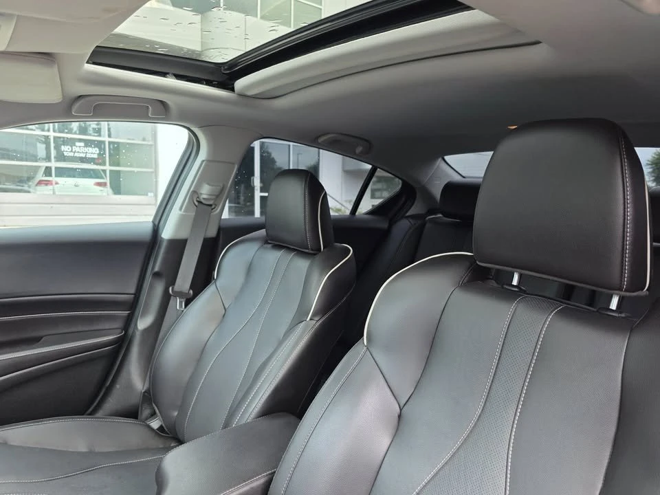 2020 Acura ILX - Image 9 of 17