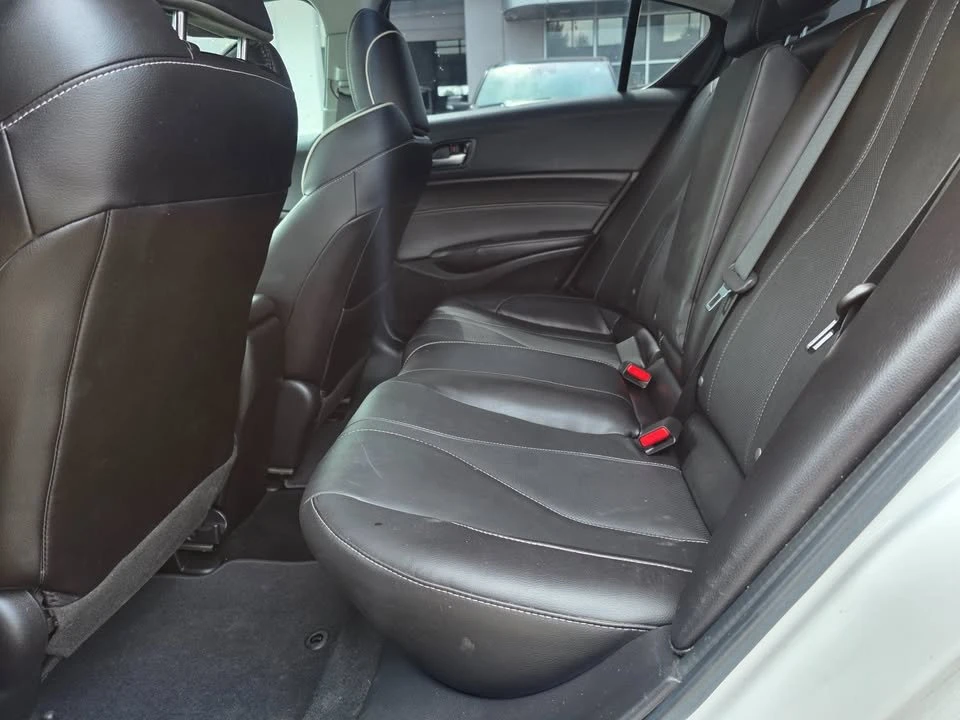 2020 Acura ILX - Image 11 of 17