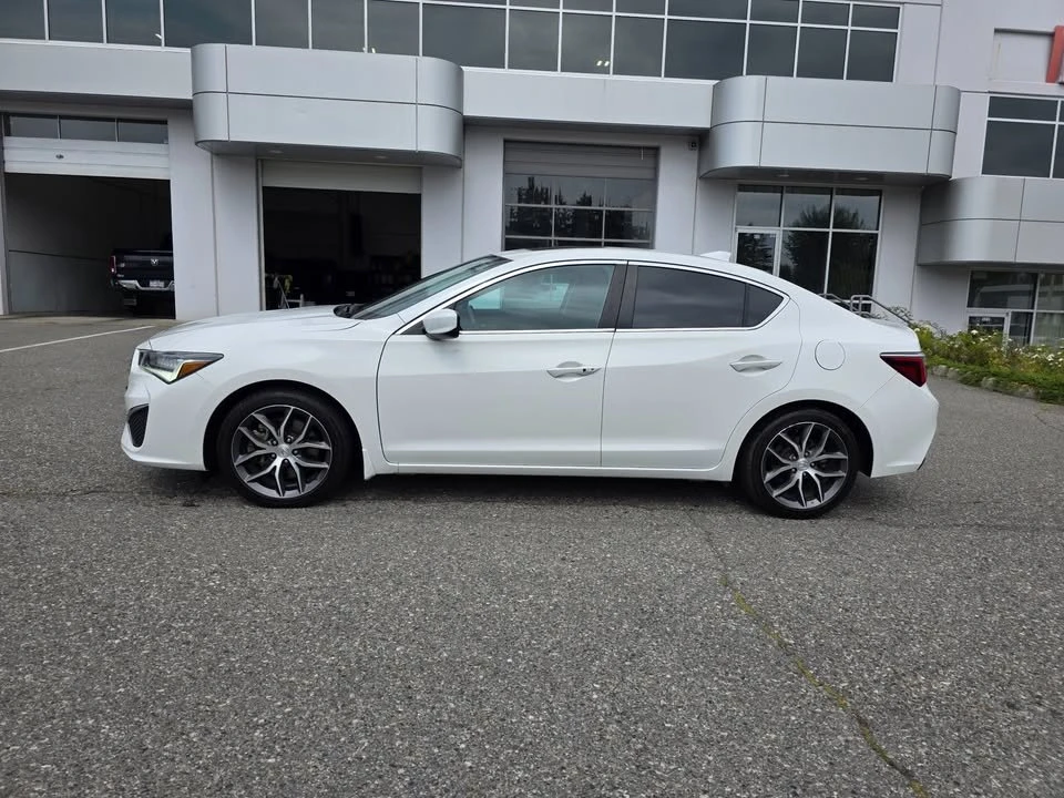 2020 Acura ILX - Image 4 of 17