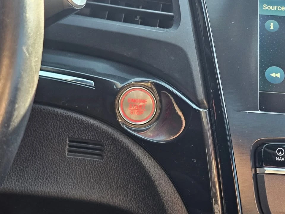 2020 Acura ILX - Image 10 of 20
