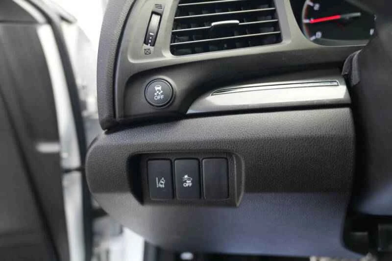2020 Acura ILX - Image 12 of 16