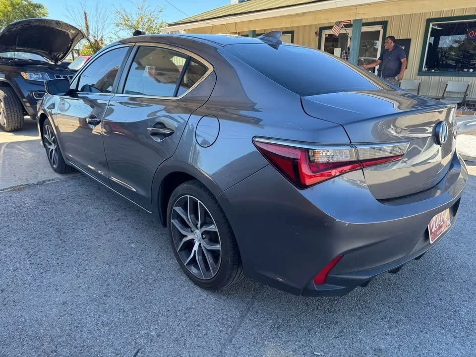 2020 Acura ILX - Image 7 of 15