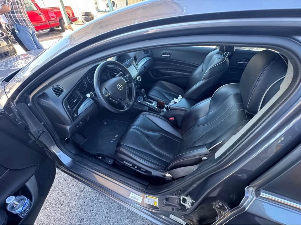 2020 Acura ILX - Image 9 of 15