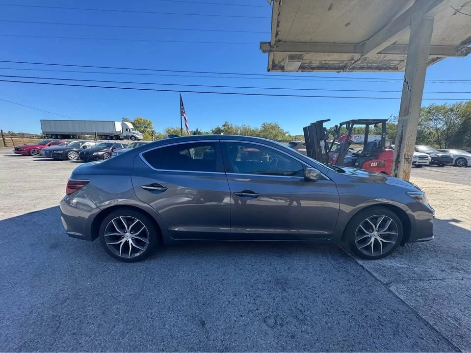 2020 Acura ILX - Image 4 of 15