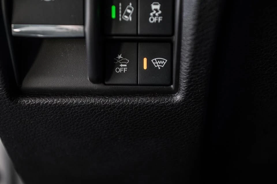 2020 Acura MDX 3rd Gen - Image 18 of 19
