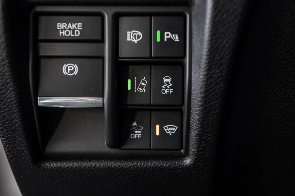 2020 Acura MDX 3rd Gen - Image 17 of 19