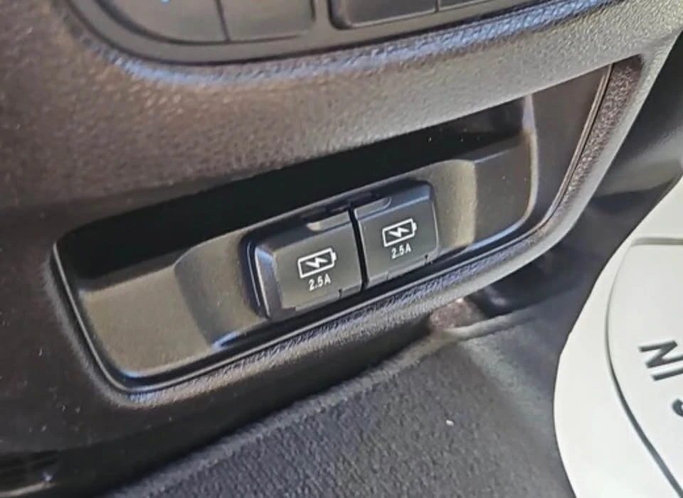 2020 Acura MDX 3rd Gen - Image 9 of 18