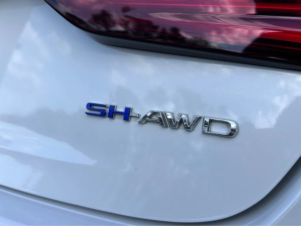 2020 Acura RLX - Image 9 of 17