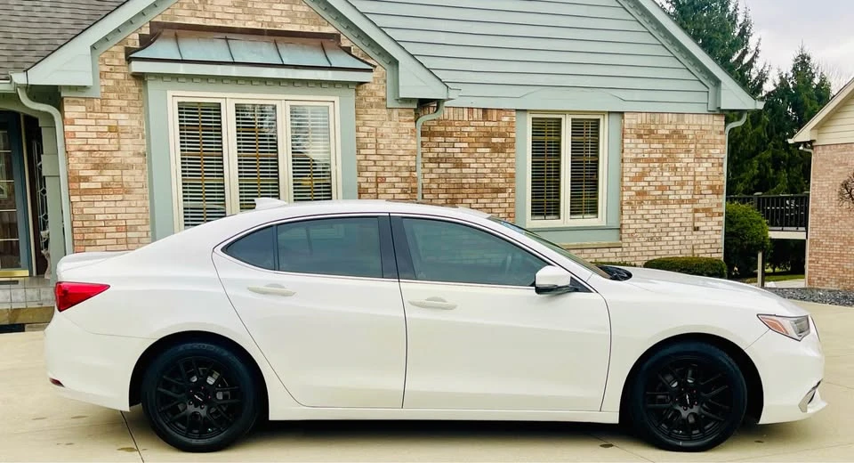2020 Acura TLX 1st Gen - Image 2 of 16