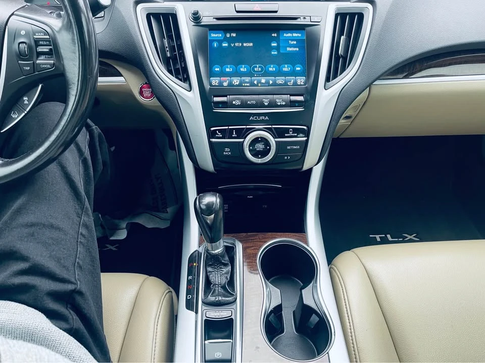 2020 Acura TLX 1st Gen - Image 11 of 16