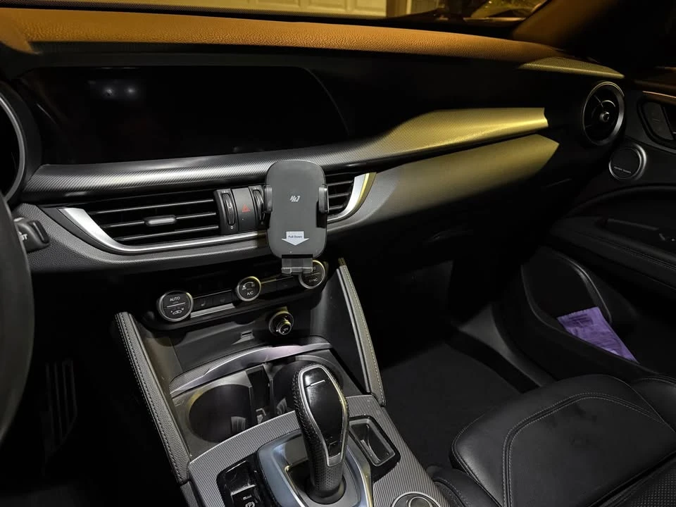2020 Alfa Romeo Stelvio - Image 6 of 10