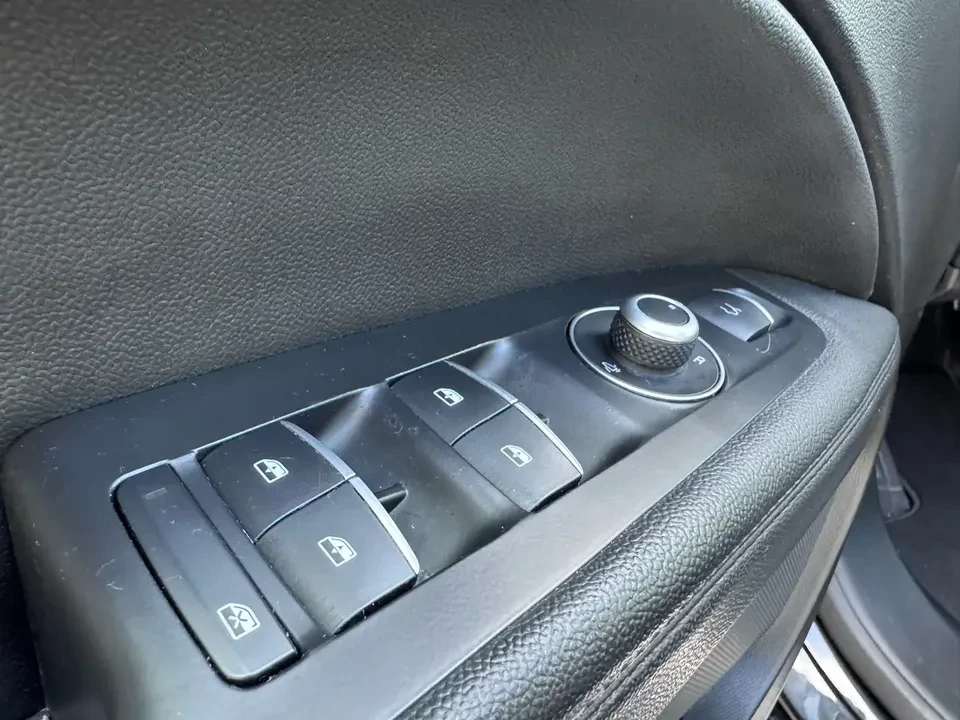 2020 Alfa Romeo Stelvio - Image 17 of 20