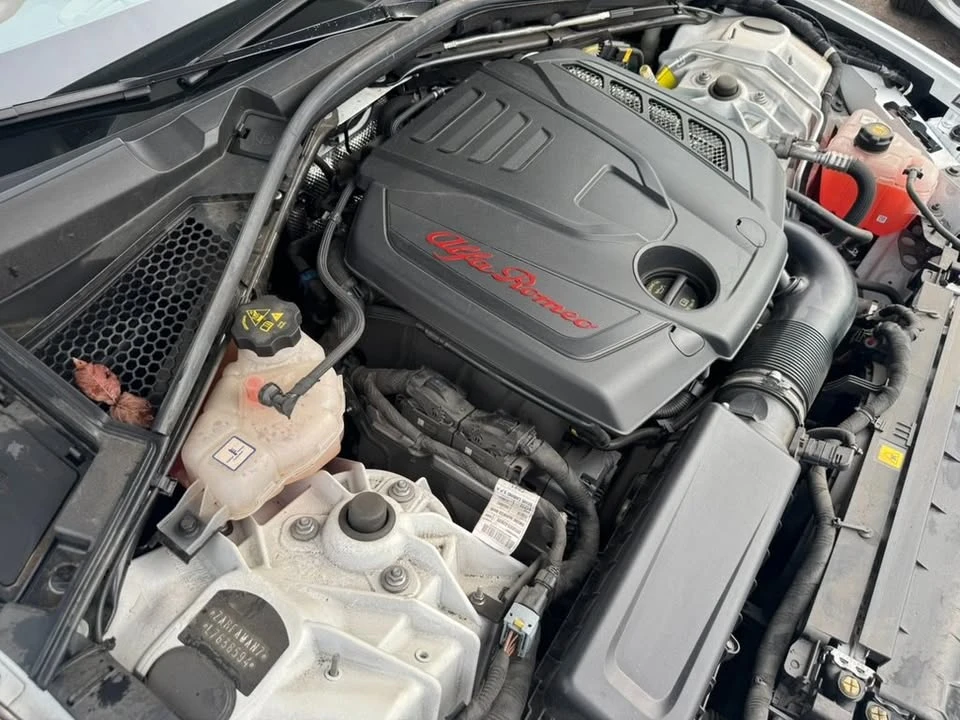2020 Alfa Romeo Giulia - Image 18 of 20