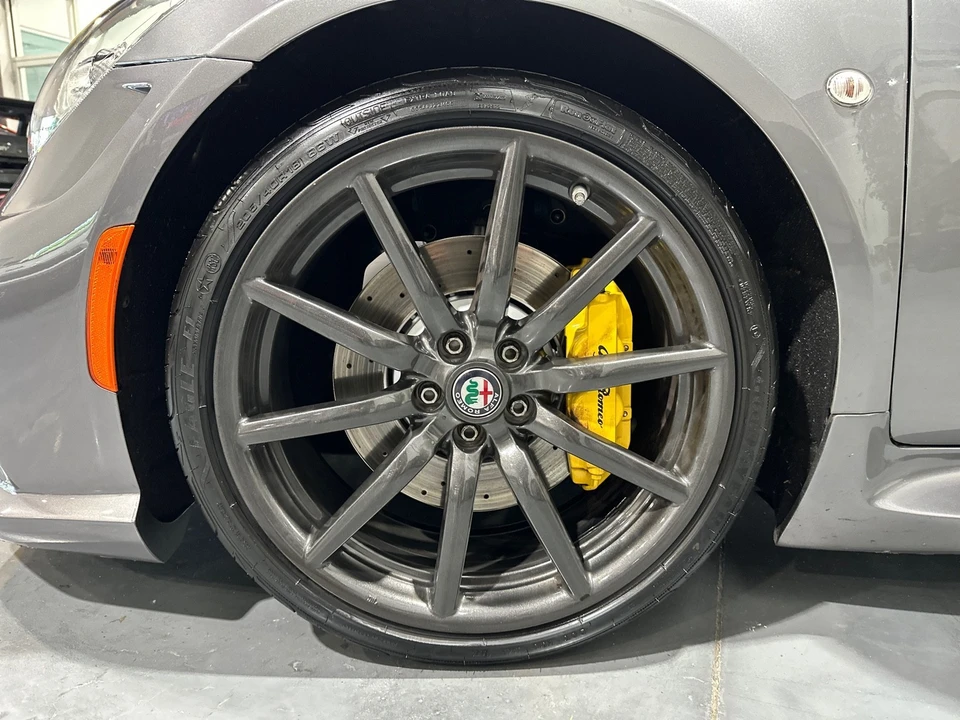 2020 Alfa Romeo 4C Spider - Image 11 of 31