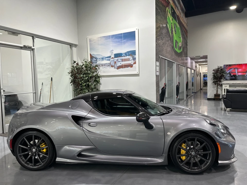 2020 Alfa Romeo 4C Spider - Image 29 of 31