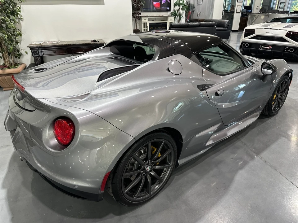2020 Alfa Romeo 4C Spider - Image 31 of 31