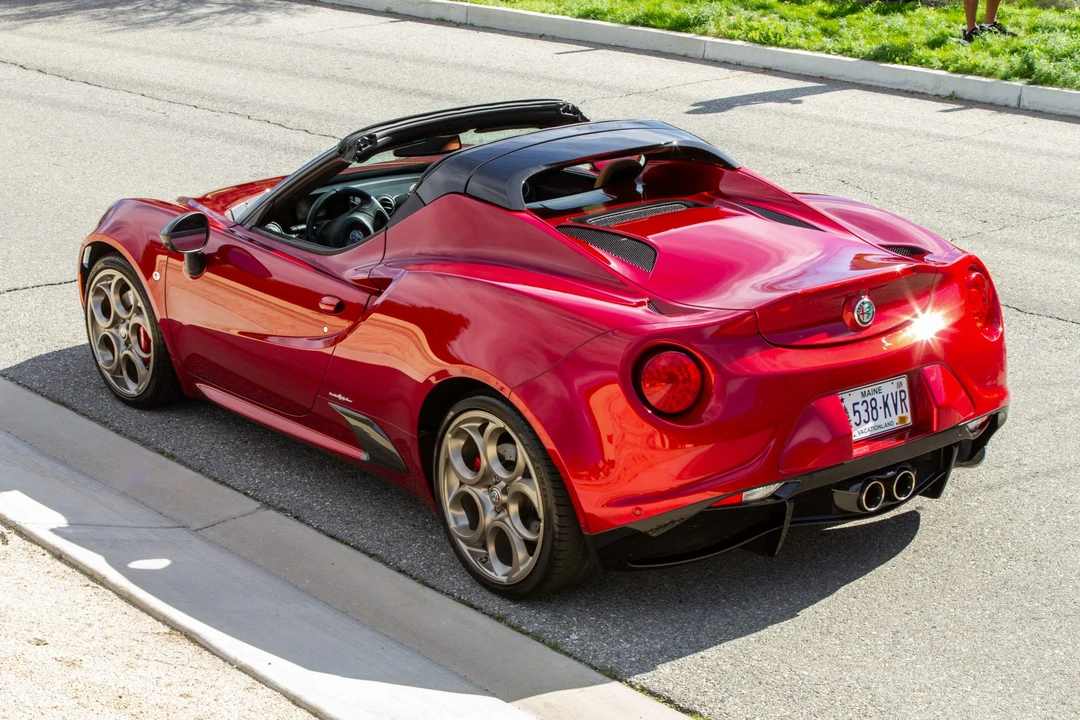 2020 Alfa Romeo 4C Spider - Image 5 of 31