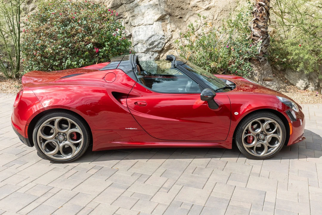 2020 Alfa Romeo 4C Spider - Image 6 of 31