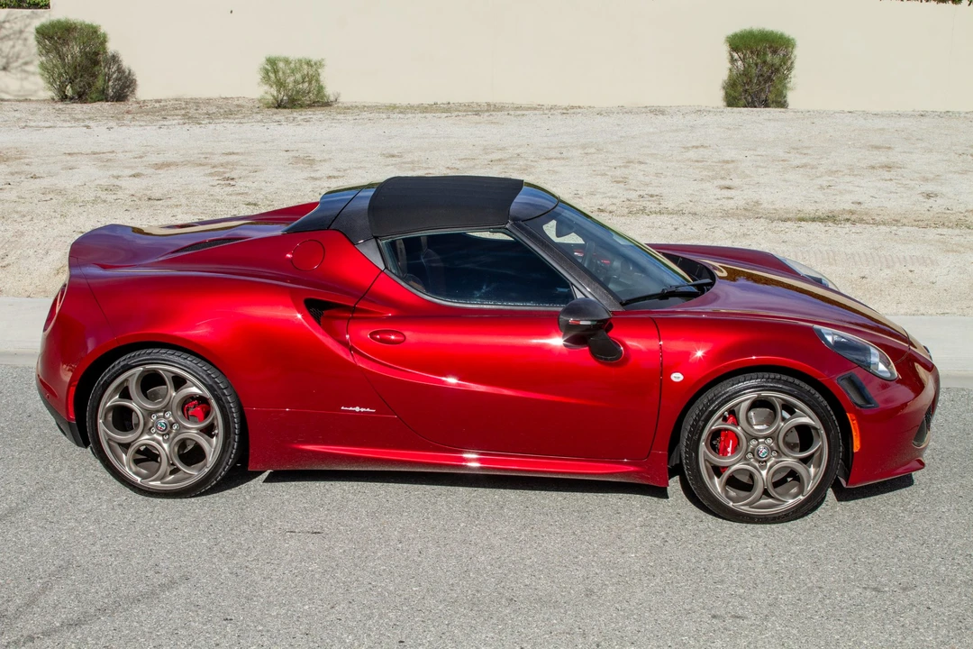 2020 Alfa Romeo 4C Spider - Image 17 of 31