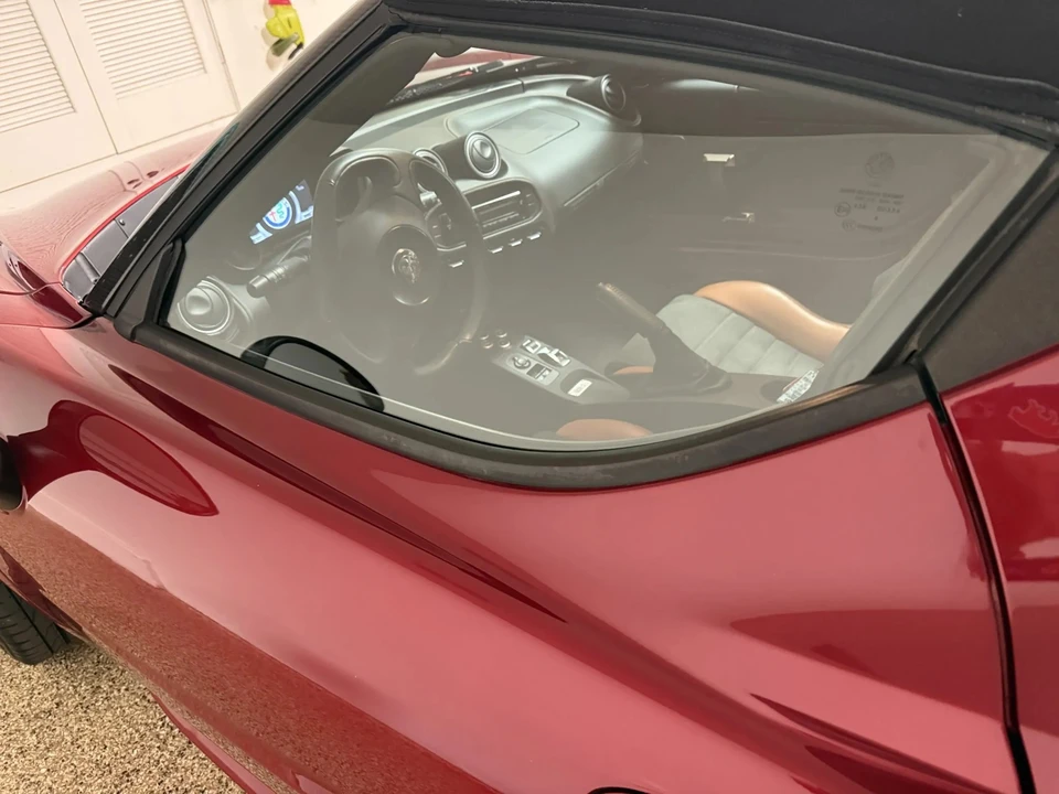 2020 Alfa Romeo 4C Spider - Image 29 of 31