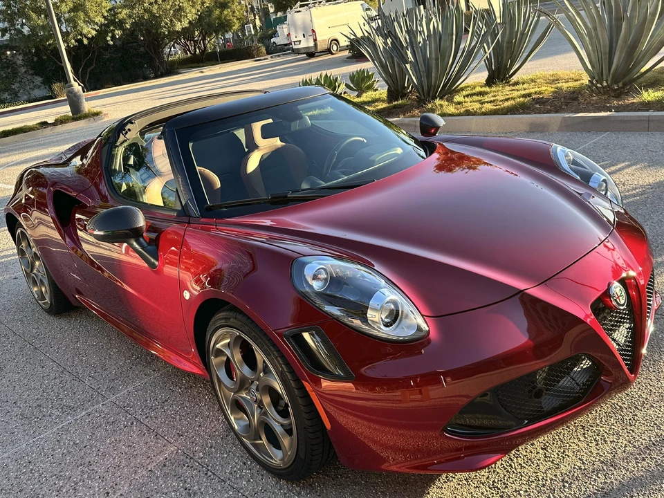 2020 Alfa Romeo 4C Spider - Image 20 of 31