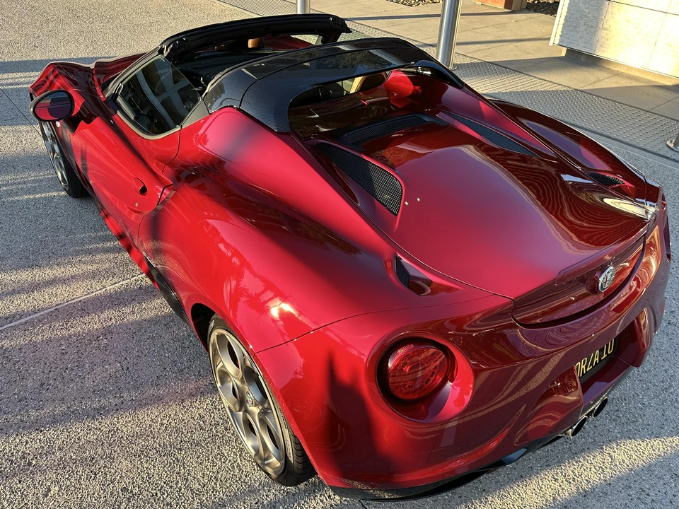 2020 Alfa Romeo 4C Spider - Image 11 of 31