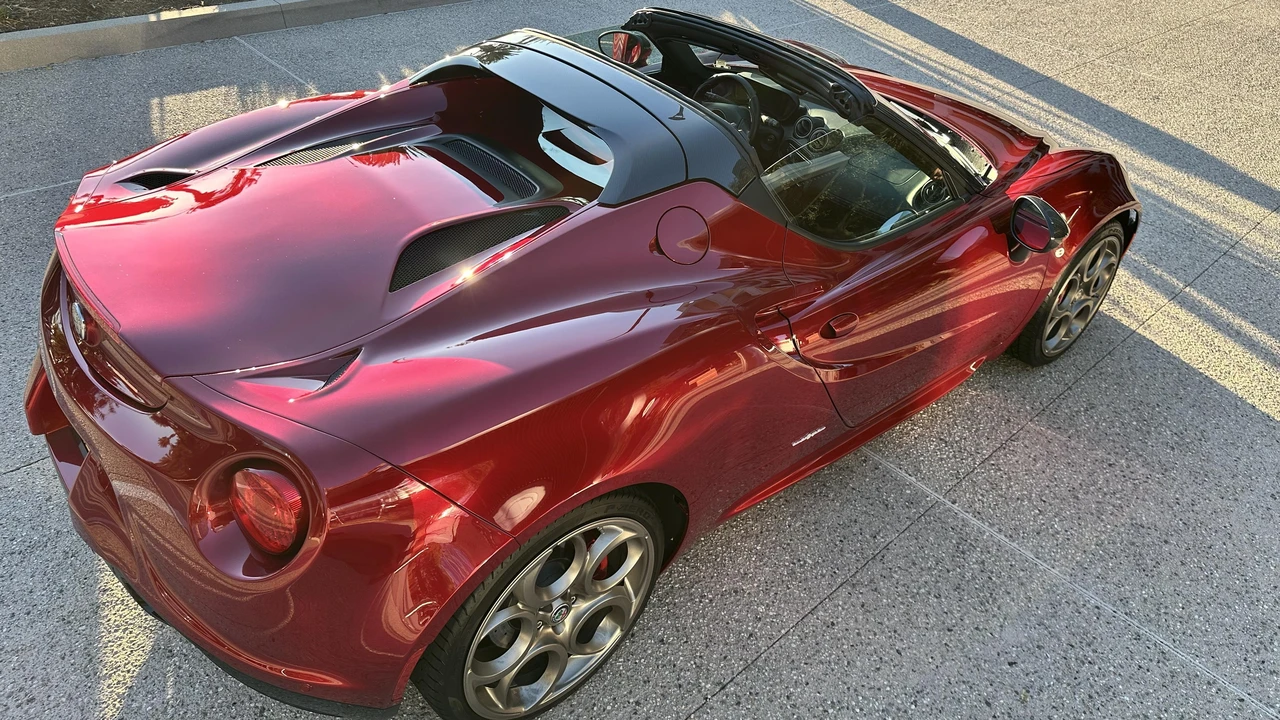 2020 Alfa Romeo 4C Spider - Image 19 of 31