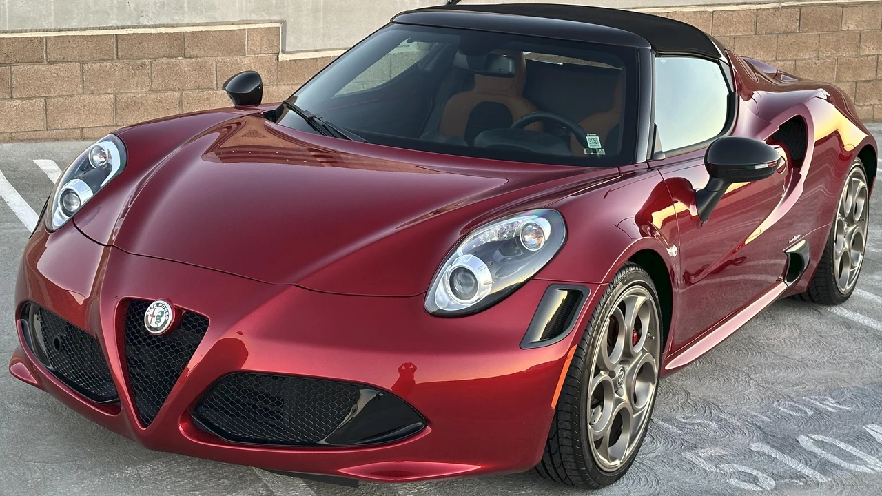2020 Alfa Romeo 4C Spider - Image 29 of 31