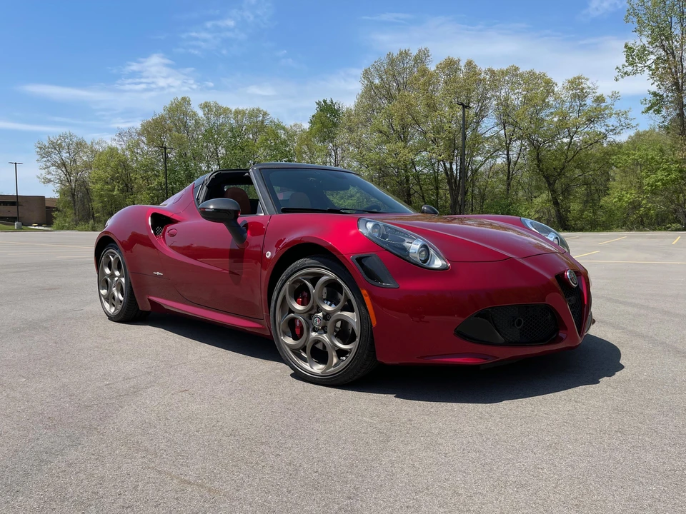 2020 Alfa Romeo 4C Spider - Image 20 of 31