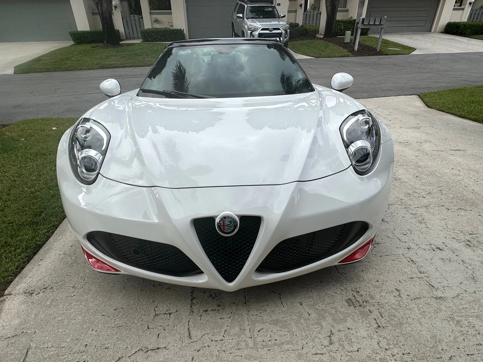 2020 Alfa Romeo 4C Spider - Image 11 of 31