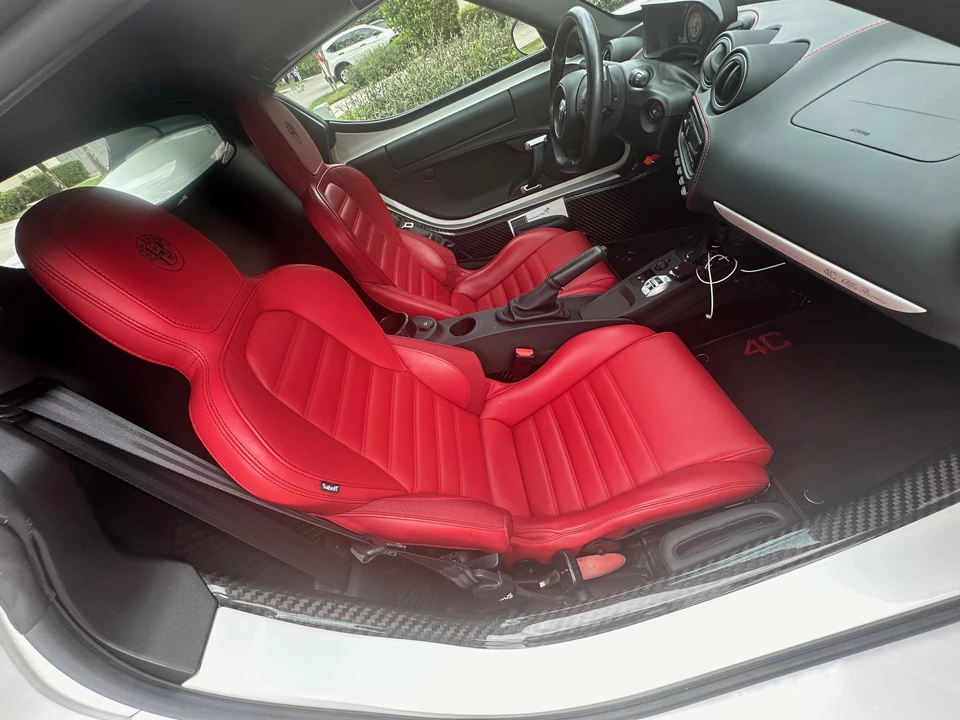2020 Alfa Romeo 4C Spider - Image 24 of 31