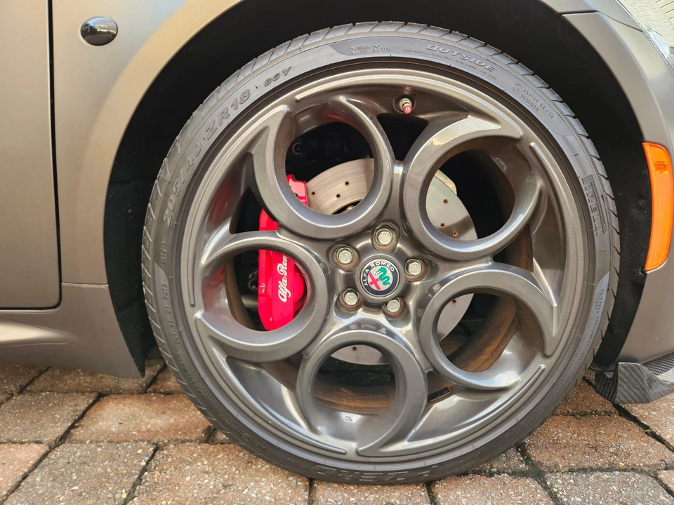 2020 Alfa Romeo 4C Spider - Image 25 of 31