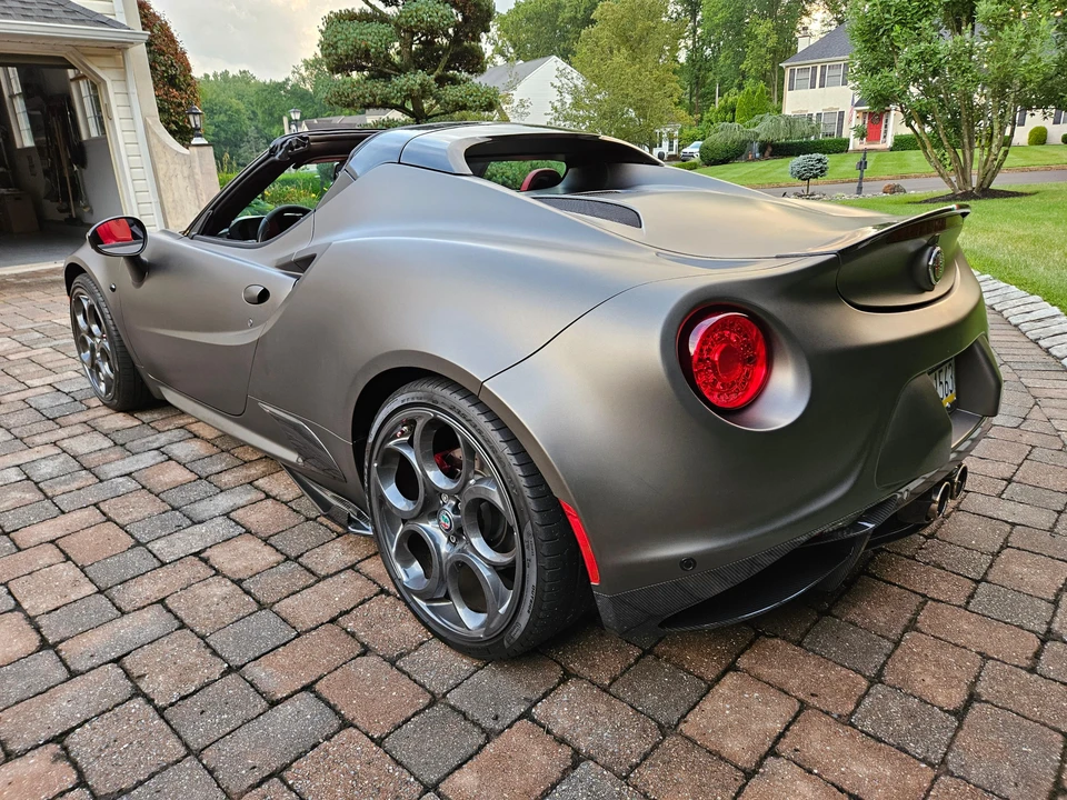 2020 Alfa Romeo 4C Spider - Image 12 of 31