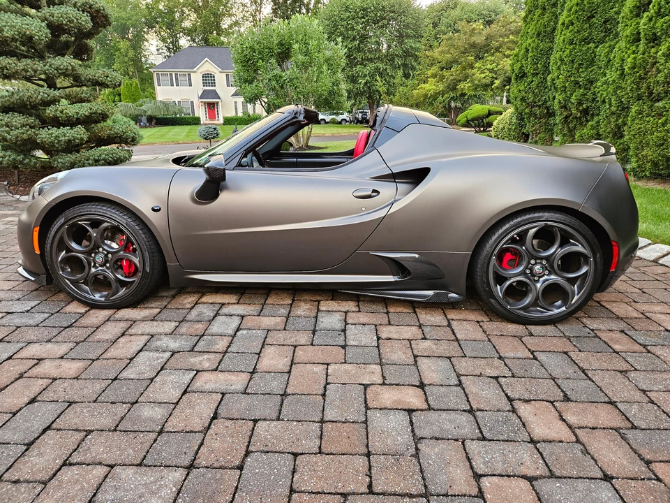 2020 Alfa Romeo 4C Spider - Image 11 of 31