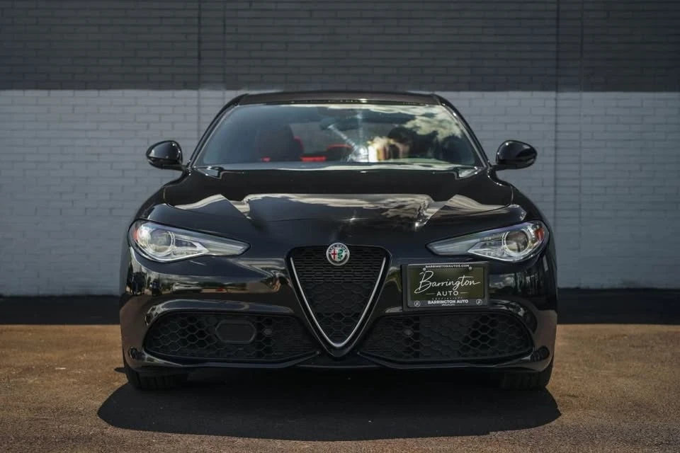 2020 Alfa Romeo Giulia - Image 19 of 19