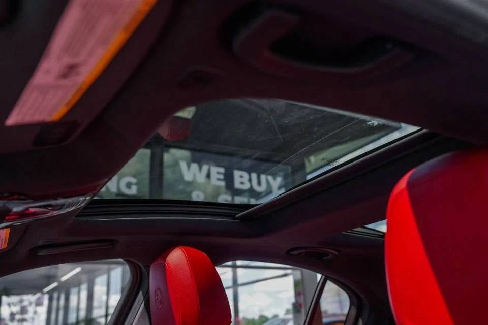 2020 Alfa Romeo Giulia - Image 9 of 19