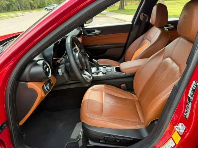 2020 Alfa Romeo Giulia - Image 9 of 12