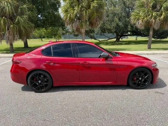 2020 Alfa Romeo Giulia - Image 5 of 12