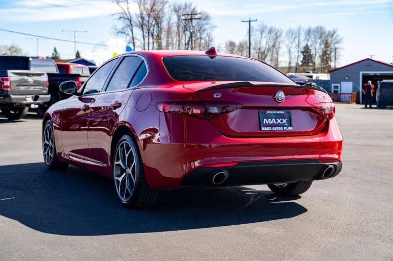 2020 Alfa Romeo Giulia - Image 4 of 9