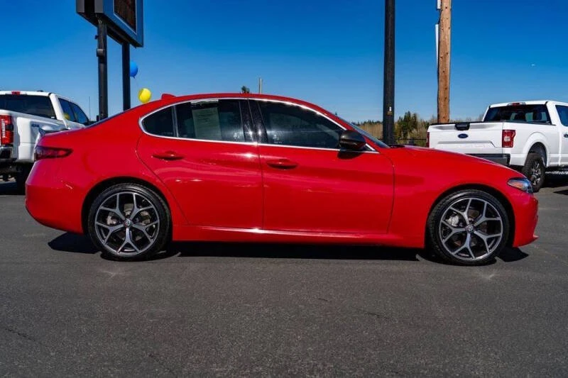 2020 Alfa Romeo Giulia - Image 2 of 9
