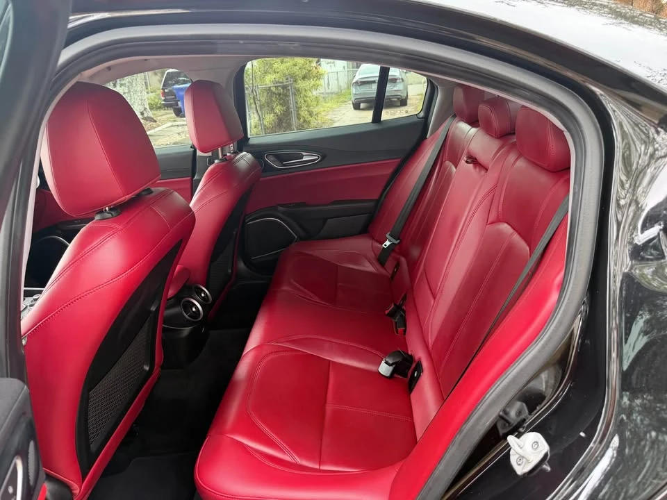 2020 Alfa Romeo Giulia - Image 10 of 10