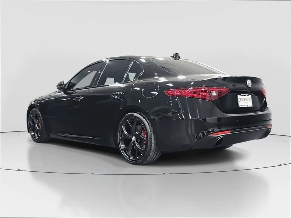 2020 Alfa Romeo Giulia - Image 5 of 14