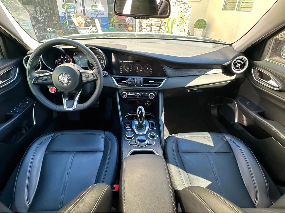 2020 Alfa Romeo Giulia - Image 3 of 4