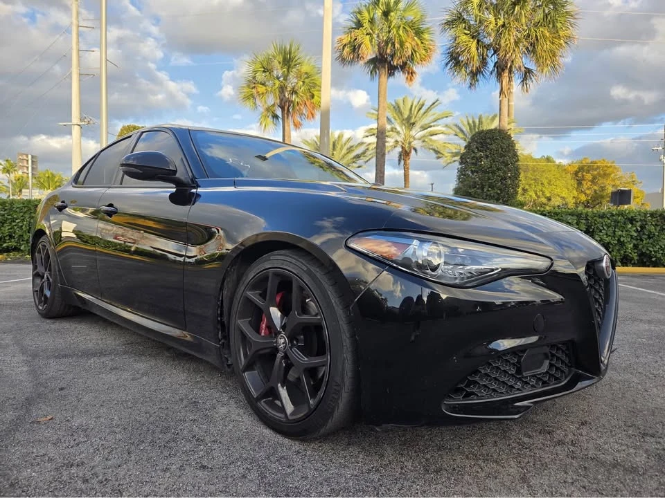 2020 Alfa Romeo Giulia - Image 7 of 10