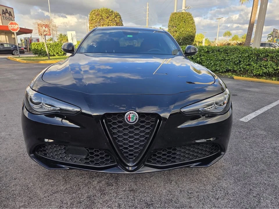 2020 Alfa Romeo Giulia - Image 2 of 10