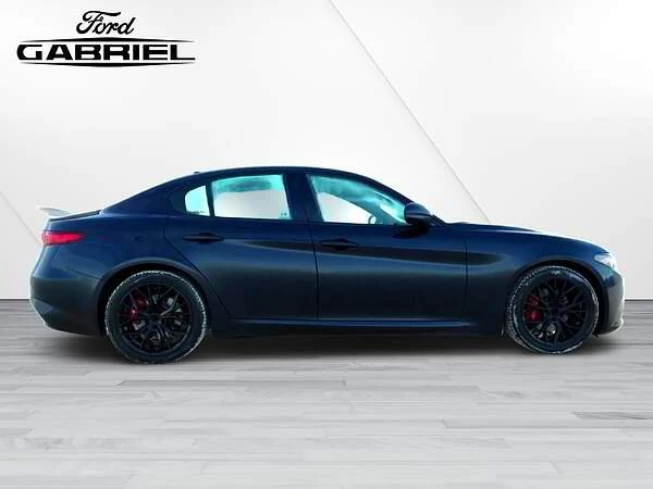 2020 Alfa Romeo Giulia - Image 6 of 17
